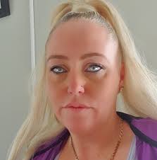 Anyone have a contact for the old Donals shop. There's a live pigeon flying  around between the shutters and the window. Poor thing is very distressed.  He must have got in when