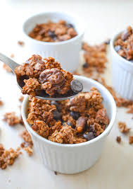 Des Fruits Et Des Legumes Granola Express Noix Et Chocolat Noir Desserts Sans Oeufs Recettes Granola Recette Muesli