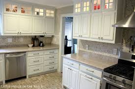 Lighted Upper Cabinets Little House In The Big D Kitchen After Pictures Finally Kitchen Redo Kitchen Diy Decor Projects
