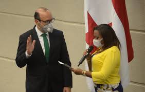 Palabras del defensor desáandoles una feliz navidad. Eduardo Leblanc Gonzalez Es Electo Como Nuevo Defensor Del Pueblo Por El Pleno De La Asamblea La Prensa Panama