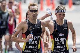 A former world triathlon champion jo has taken the many athletic lessons she has learned . Johnny Zipf Der Kampfer Will Nicht Mehr Kampfen Deutsche Triathlon Union