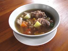 Cicipi kuah dan tambahkan garam serta. Resep Sop Tulang Iga Sapi Kuah Bening Maknyus