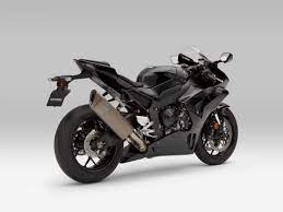 Honda Cbr1000rr R Fireblade Receives Akrapovic Exhaust Drivemag Riders