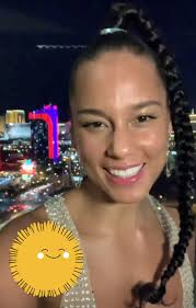 When all of The Stars of Vegas together On The Dennis Bono show... It's  definitely One showstopper!!! 🎶🎤🎶 A Fully Electric ⚡💕⚡ performance from  our Beautiful Nelia Ross 🌟🇮🇹🎶🎤🎶🌹🌹❤️❤️🔥🔥🔥 Who lit