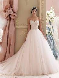 Shoulder brautjungfernkleider rot rosa lang gerafftes ärmelloses hochzeitskleid. Brautkleid In Rosa Mit Langer Schleppe Kleider Hochzeit Ballkleid Hochzeit Hochzeitskleid