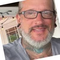 Shawn Moss's Instagram, Twitter & Facebook