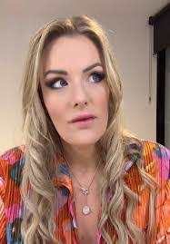 Jessica Neifert's Instagram, Twitter & Facebook