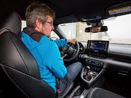 Tamamen yeni platform ve motora sahip araçta, aynı zamanda yeni süspansiyonlar gr yaris'in performansı ise geliştirme aşamasında profesyonel yarış ve ralli pilotları tarafından test edildi. Erste Fahrt Im Neuen Toyota Gr Yaris Der Macht Eine Hollengaudi Autobild De