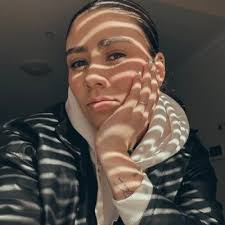 Sharon Parra (@shaypm_)