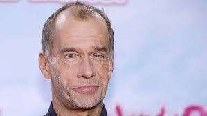 Die letzte folge der sonntäglichen vorabendserie wird im märz 2020 ausgestrahlt. Hi Virus Und Krebs Lindenstrassen Star Dachte An Suizid N Tv De