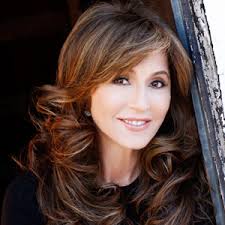 10 Celebrity makeup artists share their secrets