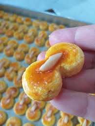 Biskut almond london adalah antara biskut yang popular di hari raya. Cara Untuk Biskut Almond Crunchy Biskut Yang Mudah Dan Senang Disediakan My Resepi