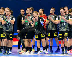 Juli ins olympische dorf in tokio ein. Kein Personalwechsel Alfred Gislason Setzt Gegen Algerien Auf Unveranderten Kader