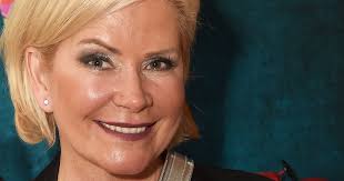 Claudia effenberg wirkt an einem event um jahre gealtert. Claudia Effenberg Mutig Sie Wagt Eine Radikalveranderung Bunte De