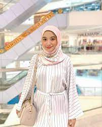 Lefty Kuskus Leftykuskus Instagram Photos And Videos In 2020 Asian Model Girl Beautiful Hijab Beautiful Hijab Girl