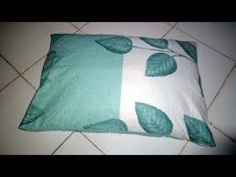 Apabila anda membuat sarung bantal untuk tujuan dekoratif, kain yang anda pilih tidak harus lembut atau mudah dicuci. Cara Menjahit Sarung Bantal Youtube