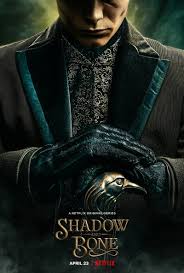 Young soldier alina starkov (jessie mei li) discovers she has a power that could free her country but she must learn how to use it while avoiding those who seek to stop her in this series. Shadow And Bone First Look Photos And Characters Posters Released By Netflix