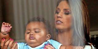 The former model gave birth to her eldest child in may 2002. Um Die Geschwister Zu Schutzen Katy Price Gibt Ihren Sohn In Ein Heim