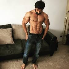 At The End Of The Day What Really Matters Is What You Actually Want And How Bad You Want It Distractions And Weakness Are Muscular Men Best Physique Muscular