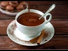 Ebbene si, con l'arrivo del freddo si proclama aperta la stagione della cioccolata calda fatta in casa e con la mia ricetta vi renderò delle persone felici 😉 Cioccolata Calda Fatta In Casa Pronta In 2 Minuti Youtube