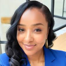 If you asked me in high school, what I wanted to be when I grow up. I would  have told you a medical device sales rep. I applied to Medtronic out of