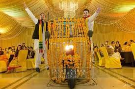 Groom Entry In Rikshaw Bride Entry Wedding Songs Indian Wedding Photos