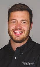 Bernadette Kenyon's Instagram, Twitter & Facebook