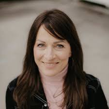 Candace Barrett's Instagram, Twitter & Facebook