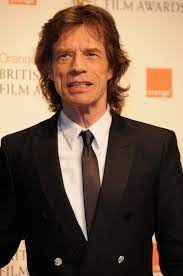 Charlie watts, seit 1963 schlagzeuger der rolling stones, feiert am 2. Mick Jagger Vermogen Und Einkommen Des Rolling Stones Stars 2021