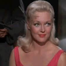 In one episode hogan tricks helga into wearing a bathing suit to distract the tower guard. Éª á´˜Éªá´‡Ê€ á´‡á´… á´Ê Ê™Ê€á´€ÉªÉ´