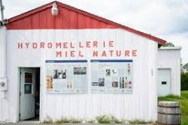Miel Nature Inc Le Garde Manger Du Quebec Outdoor Structures Outdoor Decor Outdoor