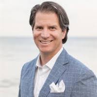 Kenneth Kissell's Instagram, Twitter & Facebook