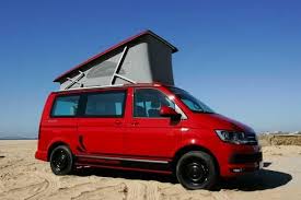 Amenager Son Van Conseils Et Astuces Pour Reussir Comment Amenager Un Van Vans Van Amenage