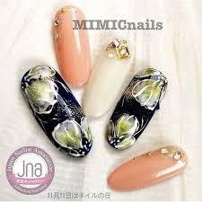 pin by beauty girly on フットサンプル gucci mules nails salons
