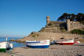 El triatlón de tossa de mar destaca por su espectacular recorrido en bicicleta, divertido y exigente a la vez. Tossa De Mar La Selva Girona Femturisme