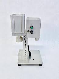 The atomizer is activated when contact is initiated with the battery, heating up the. Cartridge Fillers Trim Scene