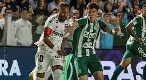 Neymar marca dois gols, provoca com comemora&ccedil;&atilde;o e Santos empata com a Chapecoense no Brasileir&atilde;o