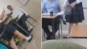 Kiz Ogrencilerin Etek Alti Goruntulerini Ceken Ogretmen Kovuldu Etek Kizlar Ogretmenler
