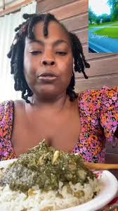 nadia ap priyé avan li manjé 😄