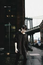 Kumpulan gambar tentang foto orang dari belakang, klik untuk melihat koleksi gambar lain di kibrispdr.org. Kak Doyoung 16 Nct Orang Foto Teman