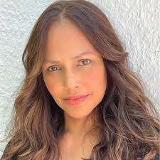 🌍 It was amazing to be back in the UAE and I was honoured to kick off the  Dubai Forum with a keynote reflecting