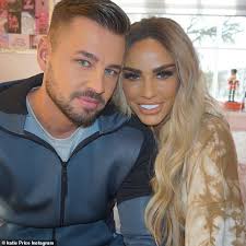 Тк katie price shares pics of swollen legs after liposuction surgery in turkey. Katie Price Says She Will Get Married To Fiance Carl Woods This Year Daily Mail Online