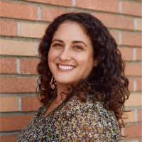 Karen Stier's Instagram, Twitter & Facebook