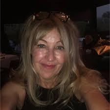 Amanda Lally's Instagram, Twitter & Facebook