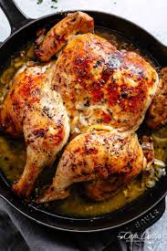 Tender And Juicy Lemon Garlic Roast Chicken With Crispy Rich And Flavourful Skin So Much Flavour And Easy T Recette Poulet Roti Recette Nourriture Delicieuse