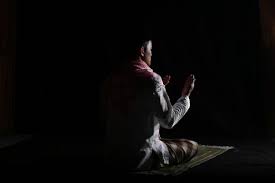 Bahkan selain itu juga sholat tahajud ini memiliki keistimewaan yaitu akan di berikan tempat di sisi allah swt bagi yang biasa melaksanakannya. Tata Cara Sholat Tahajud Yang Benar Lengkap Dengan Niat Beserta Manfaatnya Kapanlagi Com
