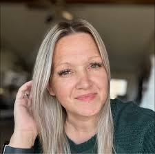 Needing advice, what can I take to prevent me from getting sick so often?  Multivitamins? Also advice for gaining more confidence when it comes to co  leading a room? Many thanks 🧸🪴