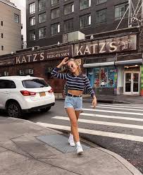 Black Air Forces With White Socks 80 S Shoes And Scrunched Socks Nike Air Force One Emma Chamberlain Emma Chamberlain Fashion Outfits