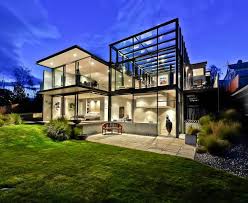 Glass houses with a clear sense of style. The Top 11 Most Famous Glass House Architecture In The World Archistyl