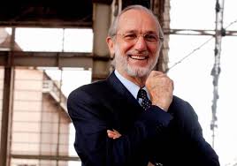 In questo filmato realizzato dalla rai nel 1991 renzo piano (genova, 1937), uno degli architetti italiani più noti ed apprezzati al mondo, racconta alcuni suoi progetti in corso. Renzo Piano Bcc Speakers